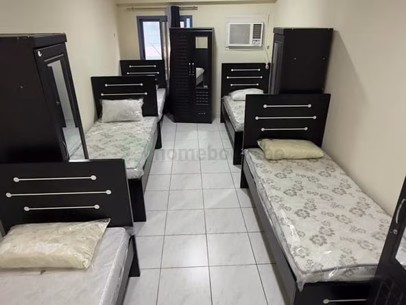 Bed Space & Partition in Al Raffa