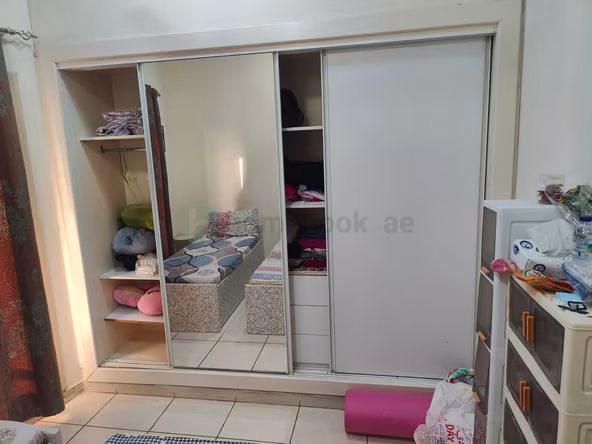 Bed Space & Partition in Al Hamriya
