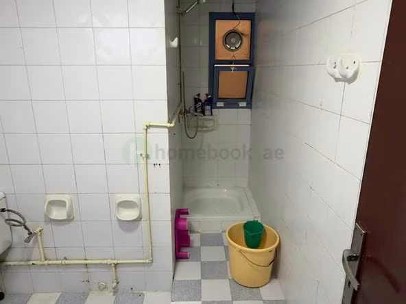 Bed Space & Partition in Al Raffa