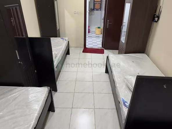 Bed Space & Partition in Al Raffa