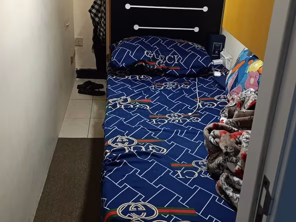 Bed Space & Partition in Al Muraqqabat