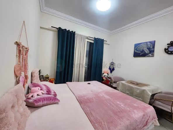 Bed Space & Partition in Dubai Marina