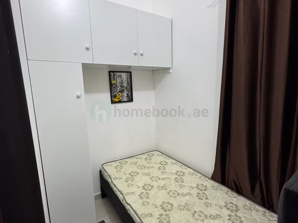 Bed Space & Partition in Discovery Gardens