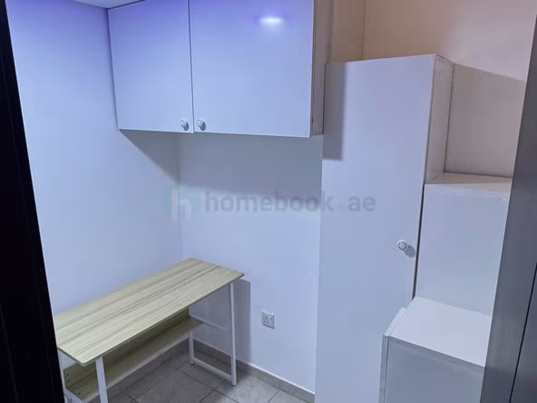 Bed Space & Partition in Discovery Gardens