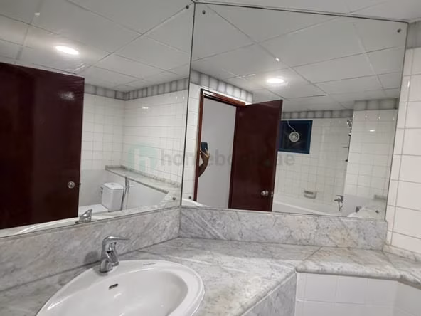 Bed Space & Partition in Oud Metha