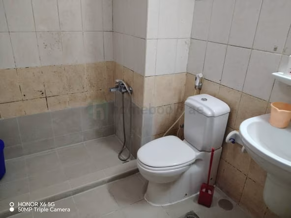 Bed Space & Partition in Dubai Investment Park (DIP)