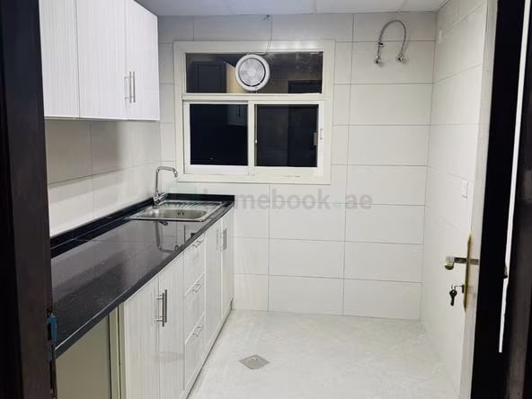 Bed Space & Partition in Al Muteena