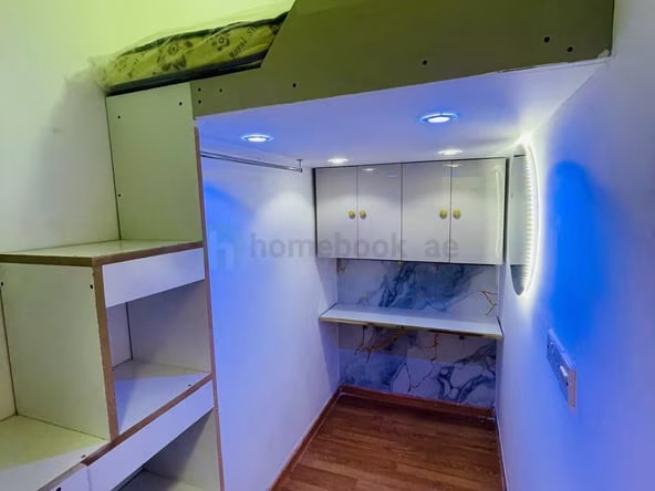 Bed Space & Partition for Males in Dubai
