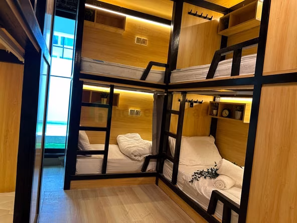 Bed Space & Partition in Al Satwa