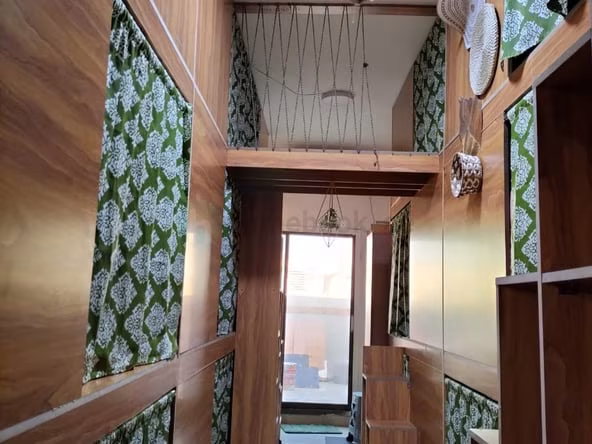 Bed Space & Partition in Naif