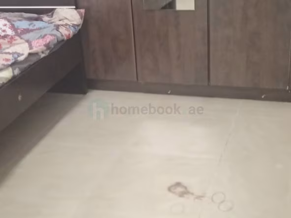 Room for Rent in Al Muraqqabat