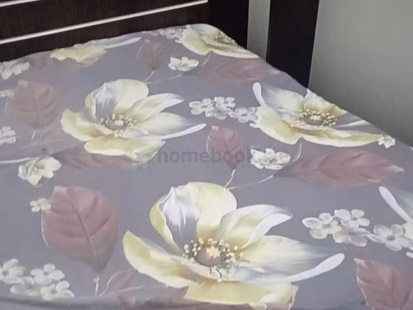Bed Space & Partition in Al Muraqqabat