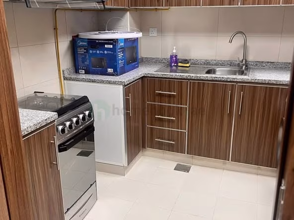 Bed Space & Partition in Bur Dubai