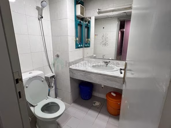 Bed Space & Partition in Al Rigga