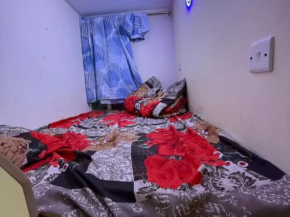 Bed Space & Partition in Al Karama