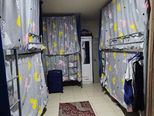 Bed Space & Partition in Al Muteena