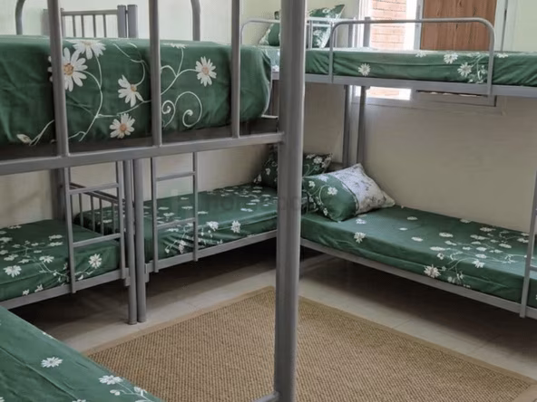 Bed Space & Partition in Al Muteena