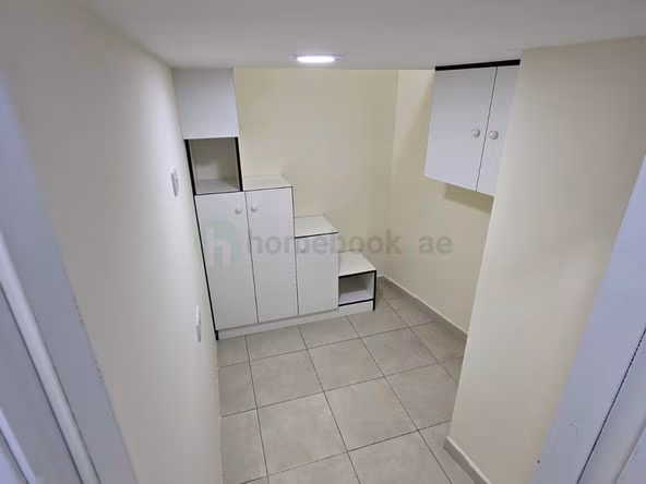 Bed Space & Partition in Downtown Dubai