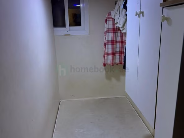 Bed Space & Partition in Al Karama