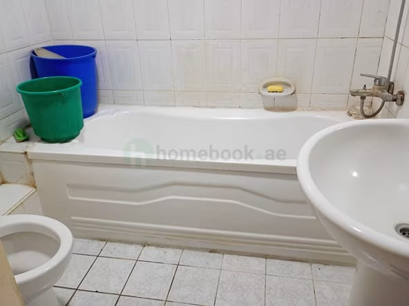 Bed Space & Partition in Al Qusais