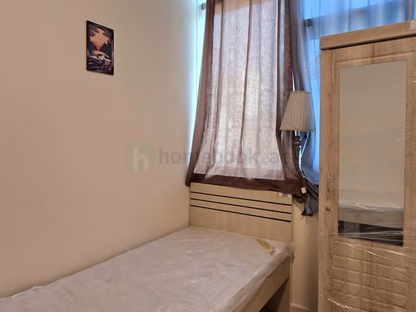 Bed Space & Partition in Sharjah
