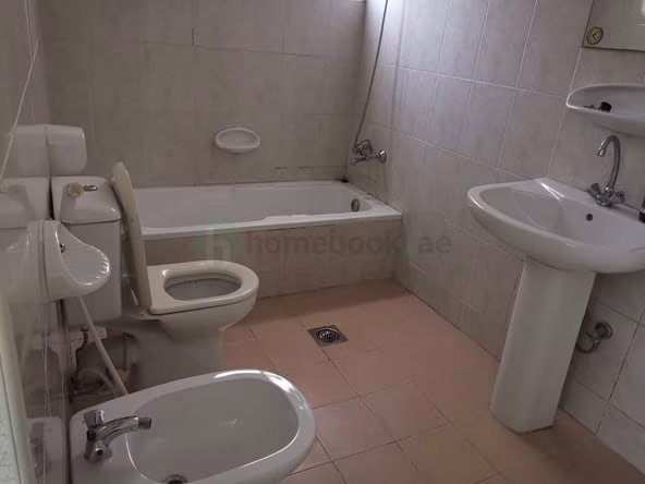 Room for Rent in Al Raffa