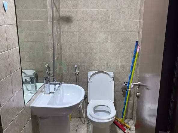 Bed Space & Partition for Females in Dubai