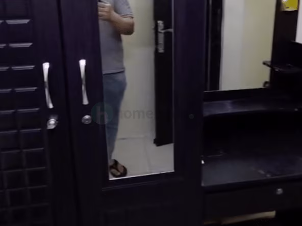Partition in Bur Dubai