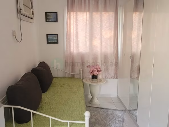 Room for Rent in Al Mankhool
