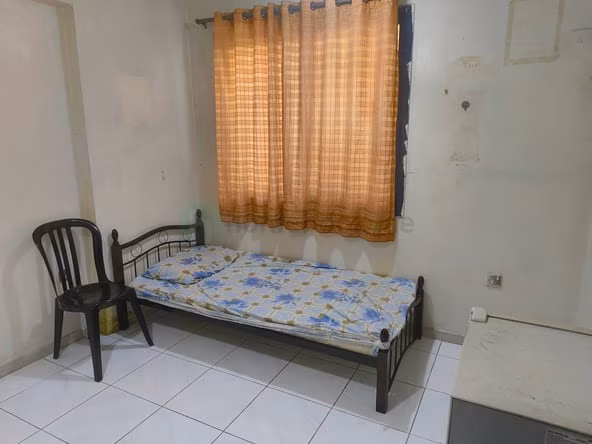 Room for Rent in Al Raffa