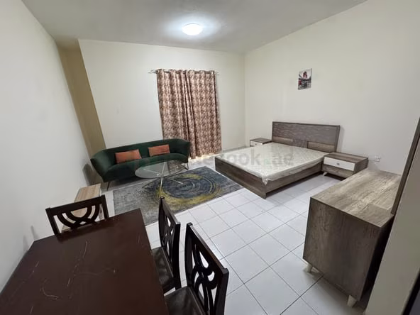 Room for Rent in International City