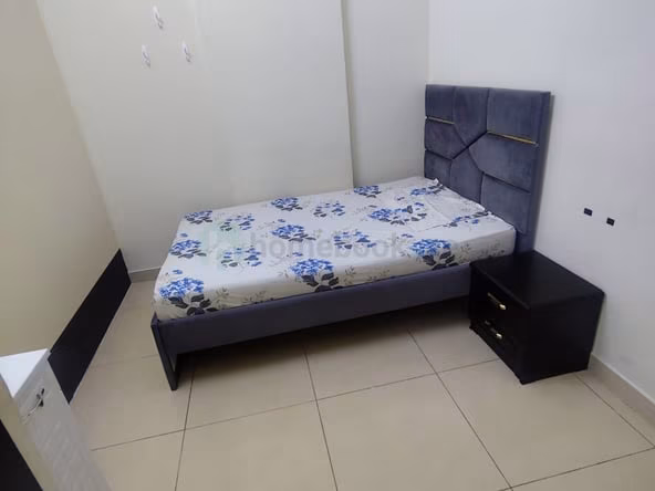 Bed Space & Partition in Oud Metha