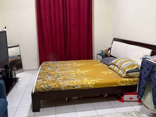 Room for Rent in International City