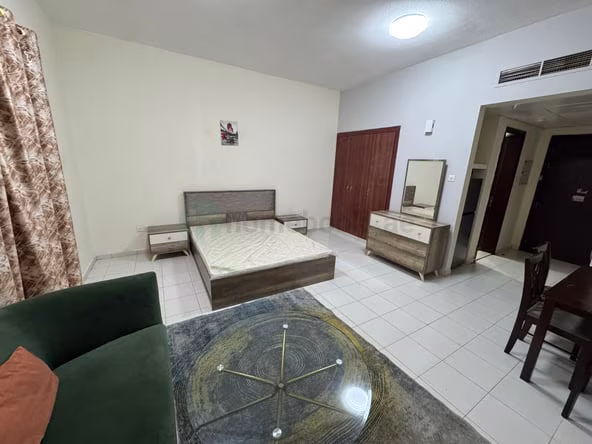Room for Rent in International City