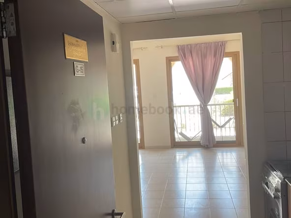 Room for Rent in International City