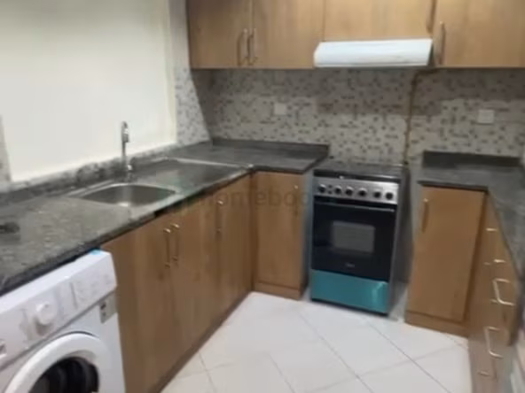 Bed Space & Partition Jumeirah Village Circle (JVC)