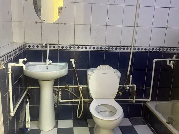 Couple Room for Rent in Dubai