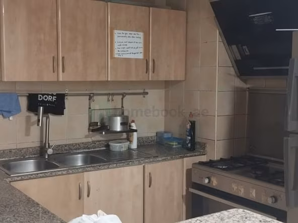 Room for Rent in International City