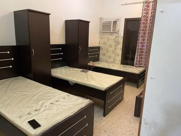 Room for Rent in Bur Dubai