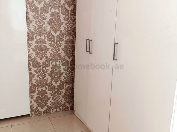 Bed Space & Partition in Al Barsha