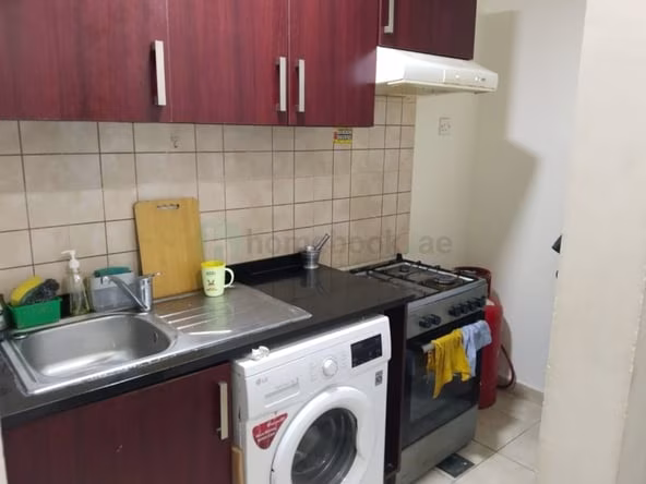 Bed Space & Partition in Al Barsha