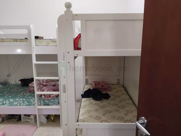 Bed Space & Partition in Al Barsha
