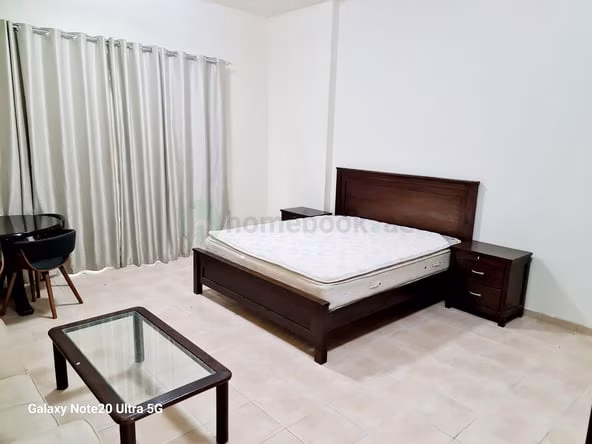 Room for Rent in International City