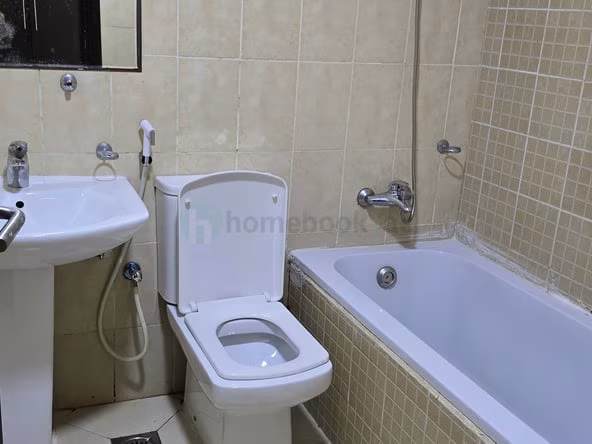 Room for Rent in International City