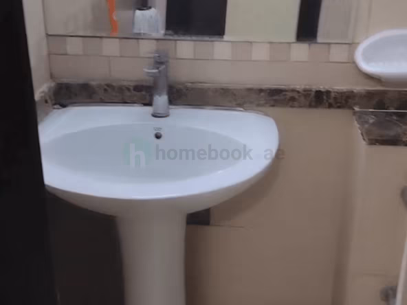 Room for Rent in International City