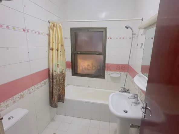 Room for Rent in Al Rigga