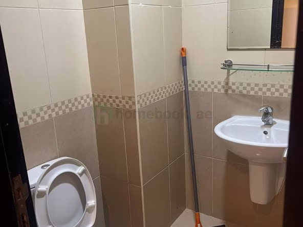 Bed Space & Partition in Al Nahda