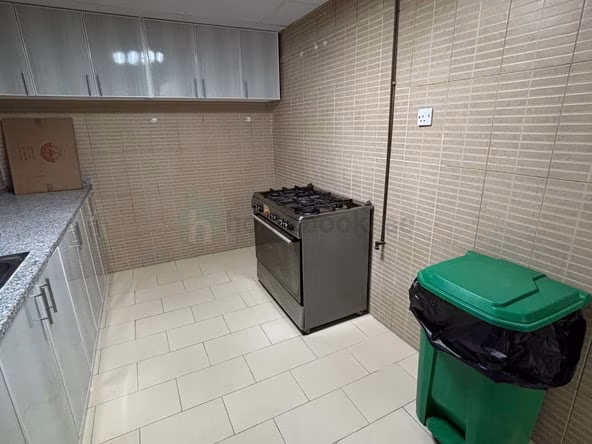 Bed Space & Partition in Sharjah