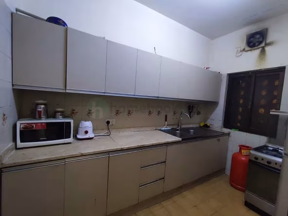 Room for Rent in Dubai