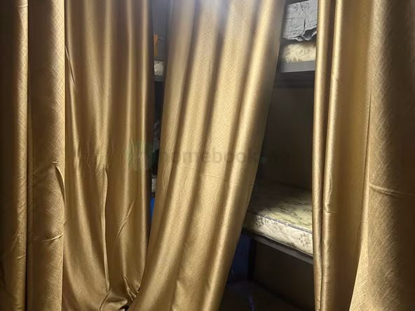 Bed Space & Partition in Al Murar